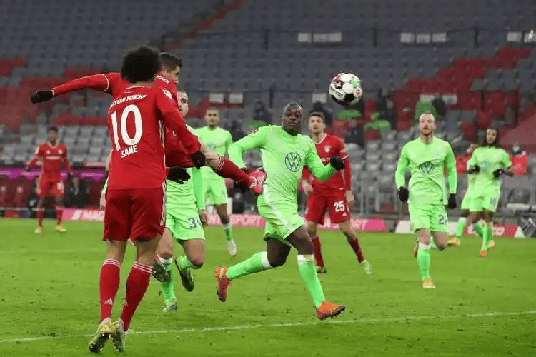 德甲焦点战：门兴VS斯图加特——中游与欧战区的生死博弈